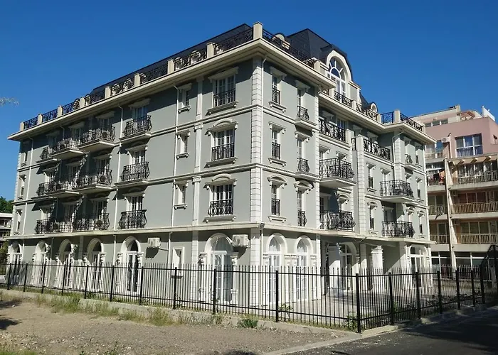 St. Sofia - Official Lägenhetshotell 3*