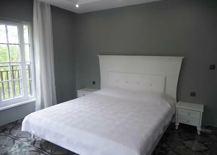 St. Sofia - Official Lägenhetshotell 3*